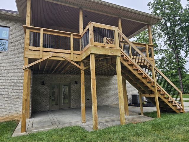 1280 Reda Dr, Clarksville, TN 37042