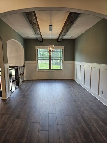 1280 Reda Dr, Clarksville, TN 37042