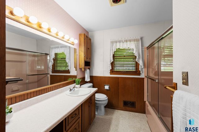 1301 S Joliet Ave Avenue, Sioux Falls, SD 57110