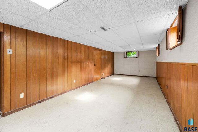 1301 S Joliet Ave Avenue, Sioux Falls, SD 57110