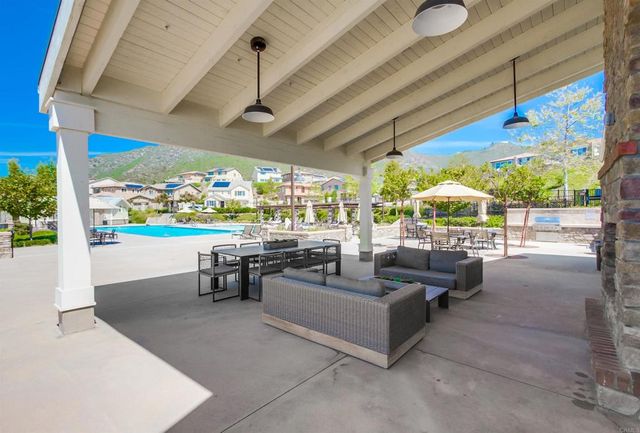 220 Pantaneiro Place, Fallbrook, CA 92028