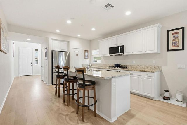 220 Pantaneiro Place, Fallbrook, CA 92028