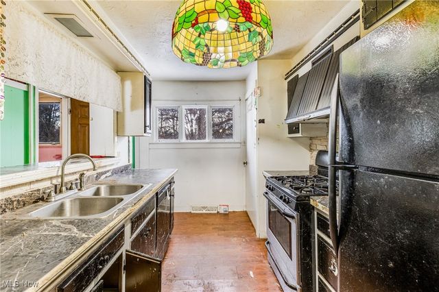 6123 Lucas Avenue, Ashtabula, OH 44004