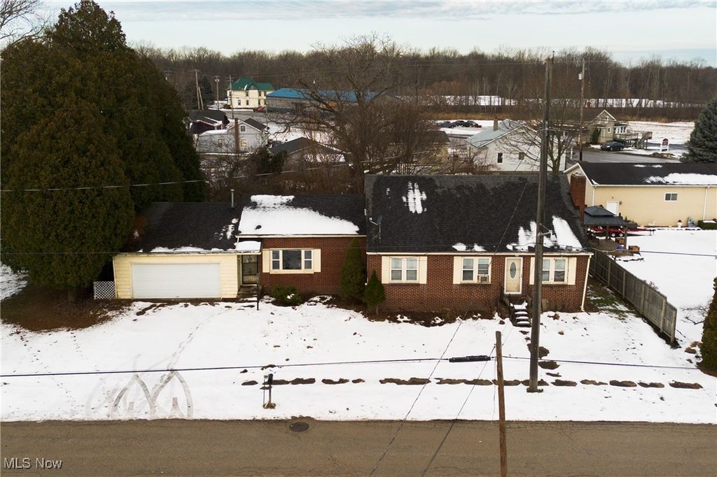 6123 Lucas Avenue, Ashtabula, OH 44004