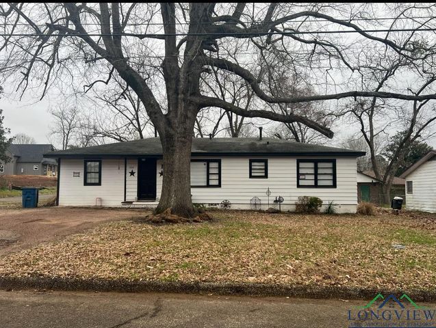1212 N Edwards St, Gladewater, TX 75647