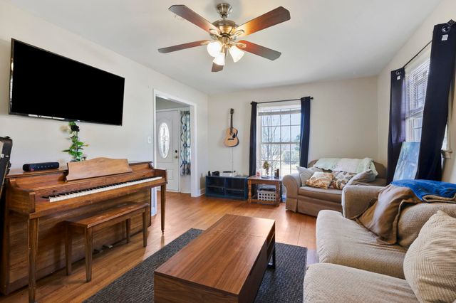 200 Yorkshire Drive, Spartanburg, SC 29301