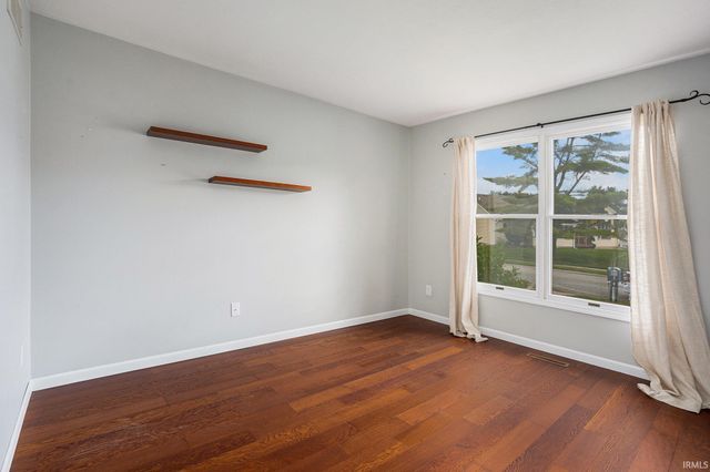 5173 Finch Drive, South Bend, IN 46614