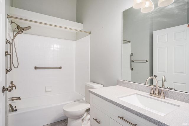 5173 Finch Drive, South Bend, IN 46614