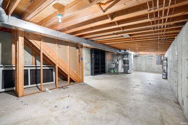 5173 Finch Drive, South Bend, IN 46614