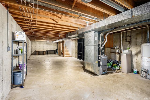 5173 Finch Drive, South Bend, IN 46614