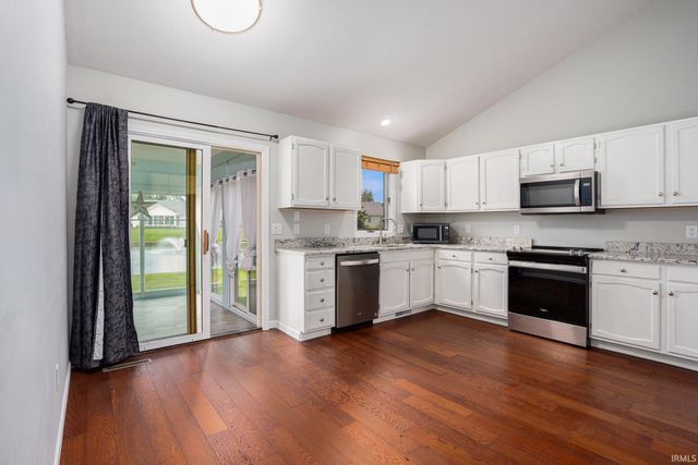 5173 Finch Drive, South Bend, IN 46614