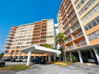 2025 NE 164 St 408, North Miami Beach, FL 33162
