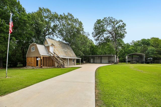 164 N Frank Road, Trinity, TX 75862