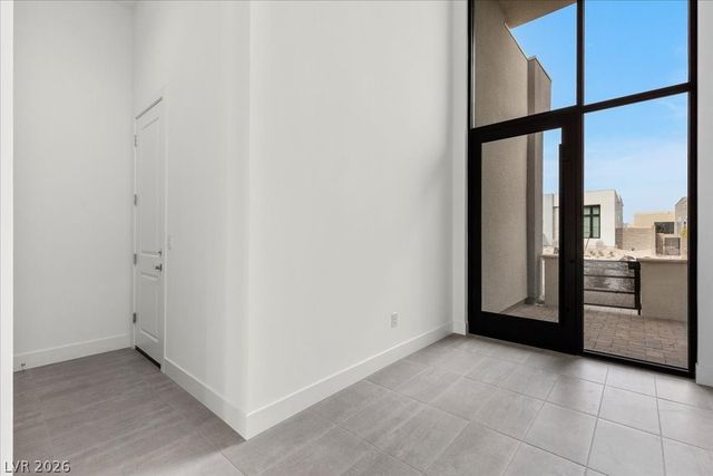 10907 Agate Cliffs Avenue, Las Vegas, NV 89135