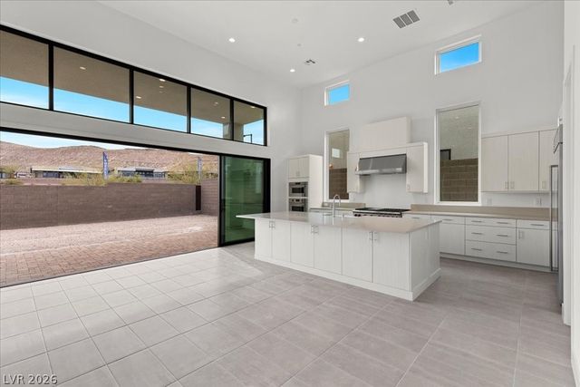 10907 Agate Cliffs Avenue, Las Vegas, NV 89135