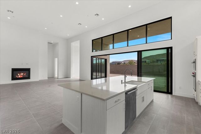 10907 Agate Cliffs Avenue, Las Vegas, NV 89135