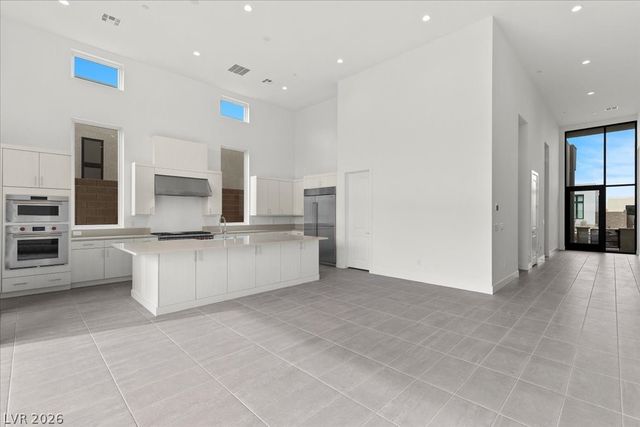 10907 Agate Cliffs Avenue, Las Vegas, NV 89135