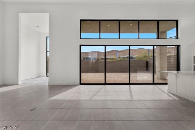 10907 Agate Cliffs Avenue, Las Vegas, NV 89135