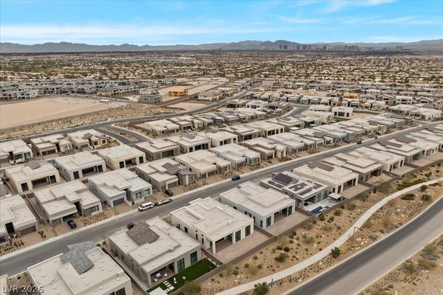 10907 Agate Cliffs Avenue, Las Vegas, NV 89135