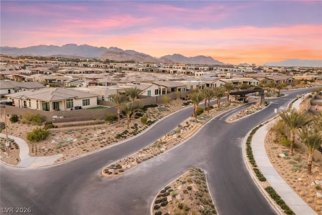 10907 Agate Cliffs Avenue, Las Vegas, NV 89135