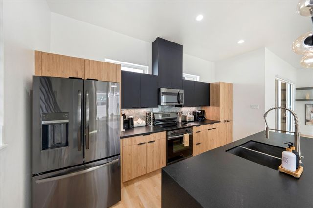 3008 Delano Street, Houston, TX 77004