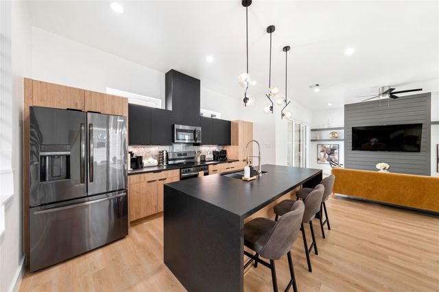 3008 Delano Street, Houston, TX 77004