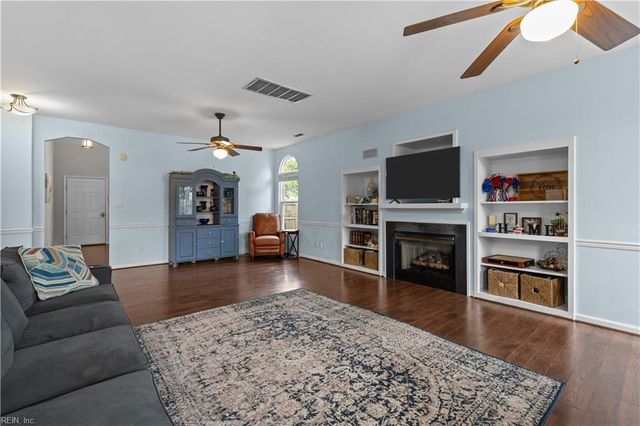 3560 Regret LN, Virginia Beach, VA 23453