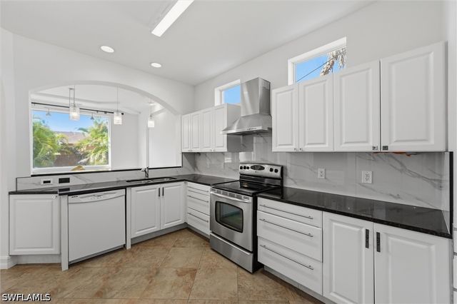 8088 Pennsylvania BLVD, Fort Myers, FL 33967