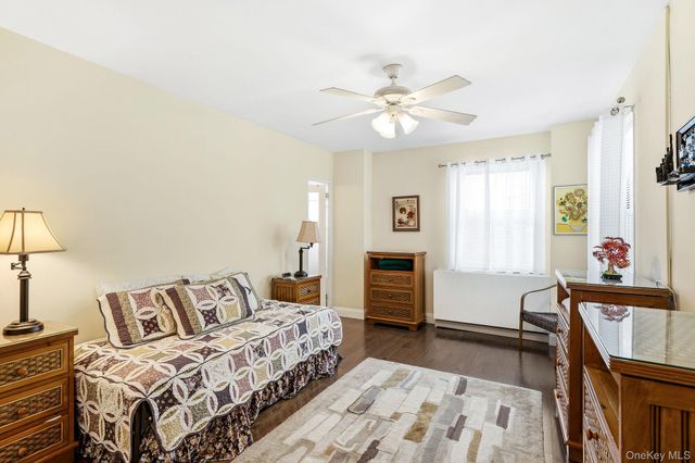 300 Martine Avenue 2J, White Plains, NY 10601