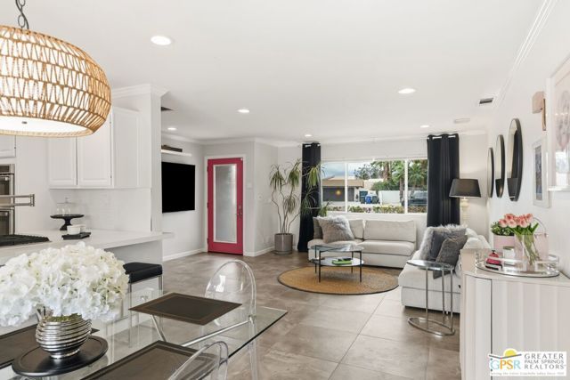 3670 E Vivian Circle, Palm Springs, CA 92262