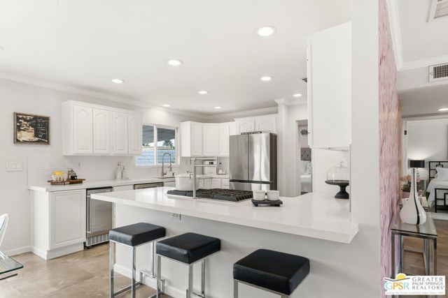 3670 E Vivian Circle, Palm Springs, CA 92262