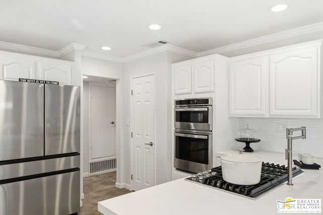 3670 E Vivian Circle, Palm Springs, CA 92262