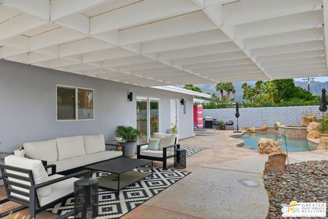 3670 E Vivian Circle, Palm Springs, CA 92262