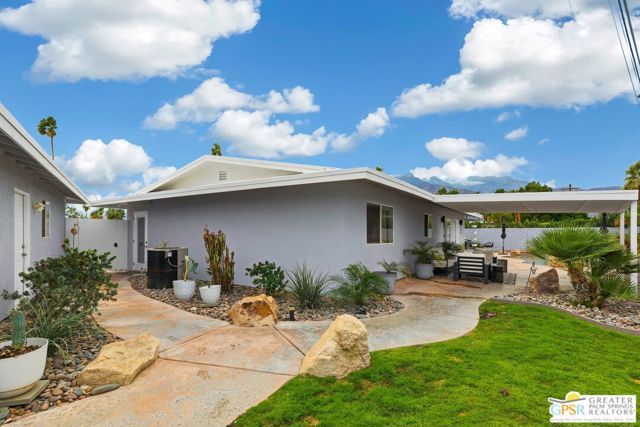 3670 E Vivian Circle, Palm Springs, CA 92262