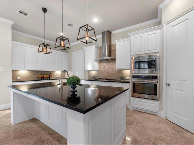2024 Arrowood Glen Drive, Houston, TX 77077
