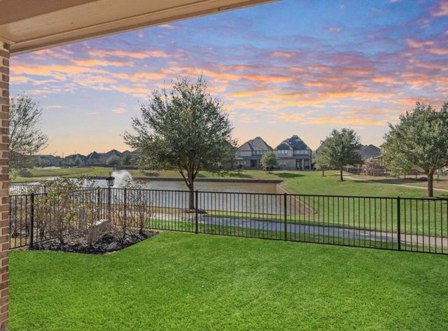 2024 Arrowood Glen Drive, Houston, TX 77077