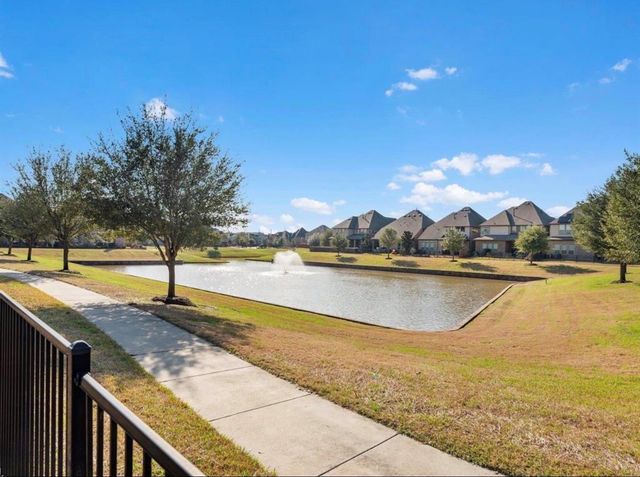 2024 Arrowood Glen Drive, Houston, TX 77077