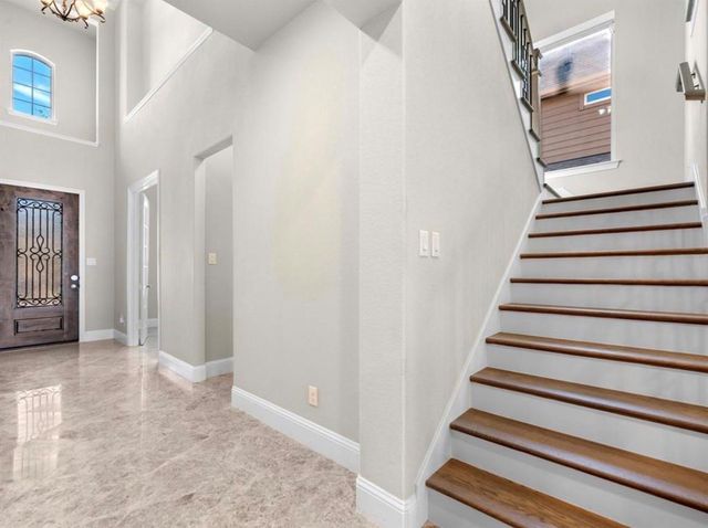 2024 Arrowood Glen Drive, Houston, TX 77077