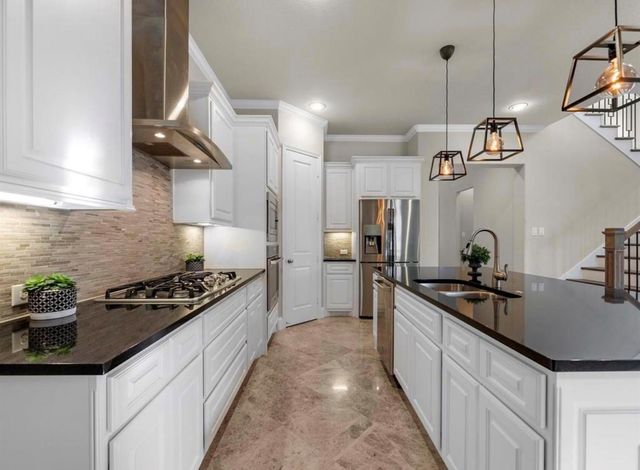 2024 Arrowood Glen Drive, Houston, TX 77077