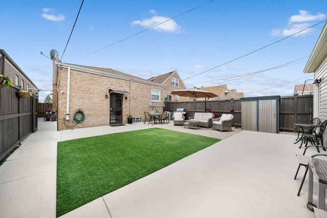 6449 S Kenneth Avenue, Chicago, IL 60629