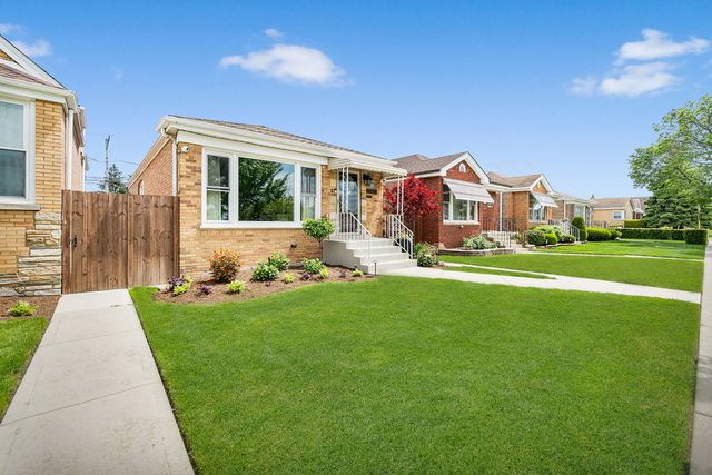 6449 S Kenneth Avenue, Chicago, IL 60629