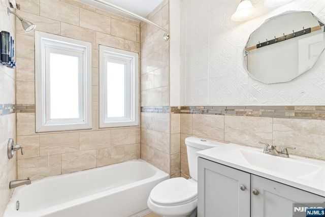 51 Lyons Avenue, Newark, NJ 07112