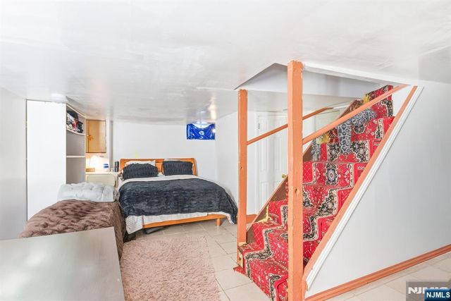 51 Lyons Avenue, Newark, NJ 07112