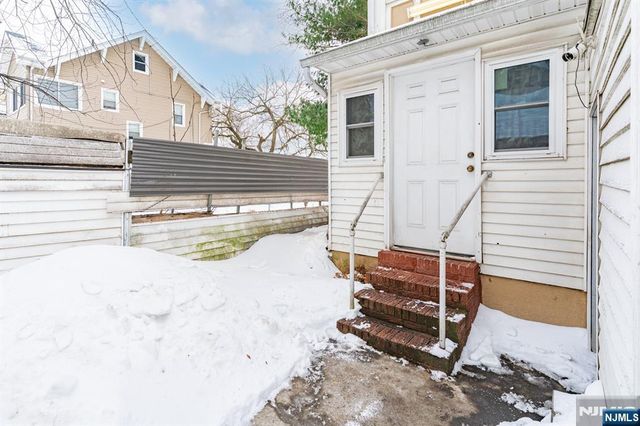 51 Lyons Avenue, Newark, NJ 07112