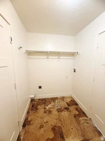 1612 E SHADOW DR, Eagle Mountain, UT 84005