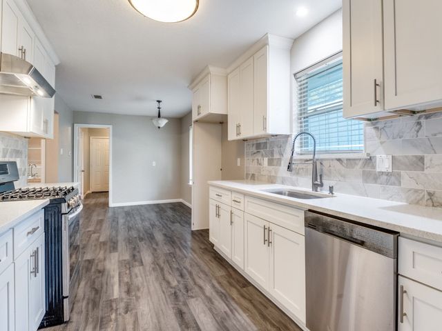 3024 Stanford Drive, Plano, TX 75075