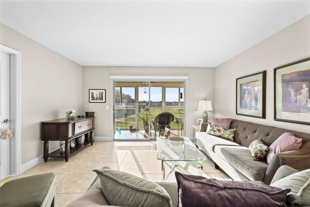 800 SW 125th Way 405-O, Pembroke Pines, FL 33027