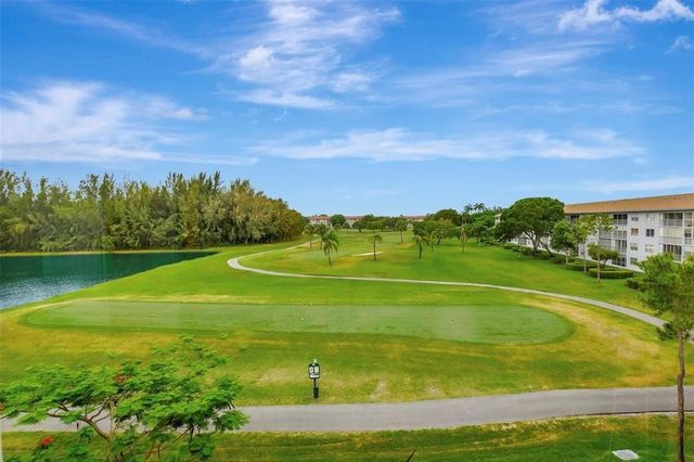 800 SW 125th Way 405-O, Pembroke Pines, FL 33027