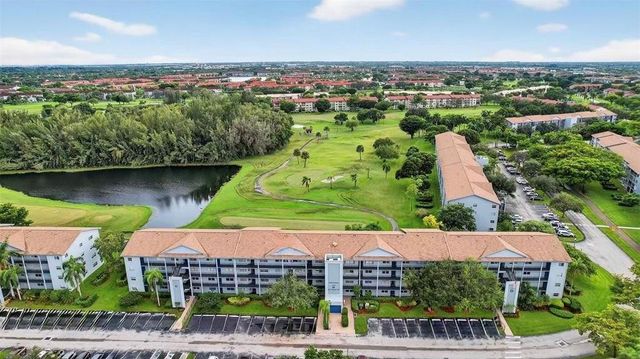 800 SW 125th Way 405-O, Pembroke Pines, FL 33027