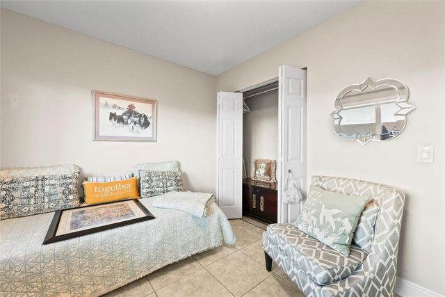 800 SW 125th Way 405-O, Pembroke Pines, FL 33027